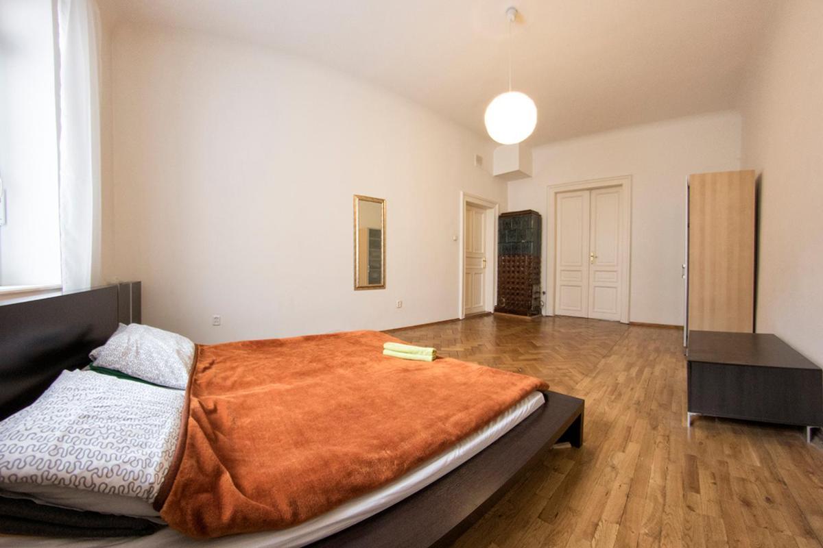 Hotel Pokoje Bagatela Stare Miasto Krakau Exterior foto