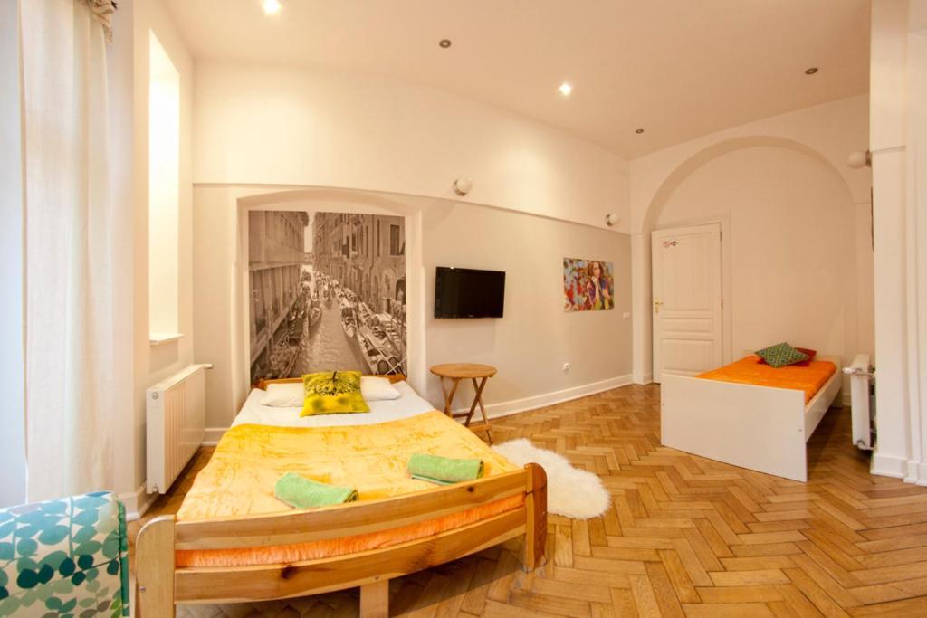 Hotel Pokoje Bagatela Stare Miasto Krakau Zimmer foto