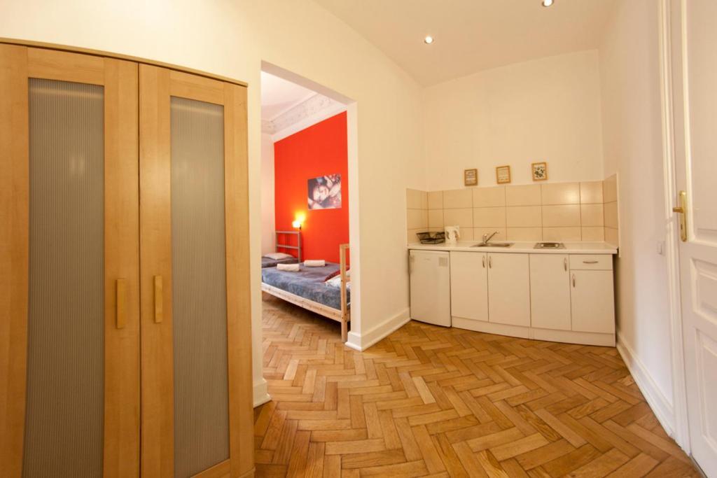 Hotel Pokoje Bagatela Stare Miasto Krakau Zimmer foto